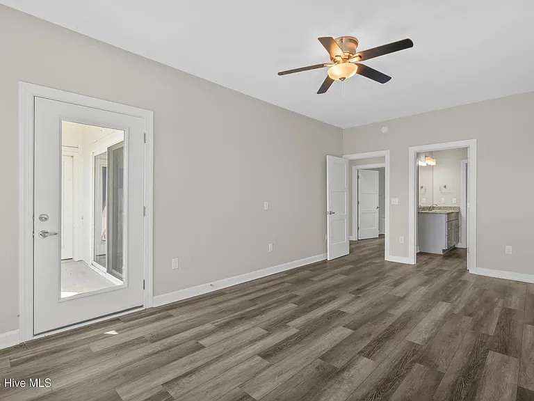 2272 Dolphin Shores Dr SW #203 — Photo 32