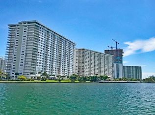 500 Bayview Dr APT 125, Sunny Isles Beach, FL 33160