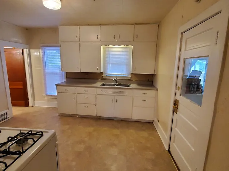 728 Lincoln Ave — Photo 11