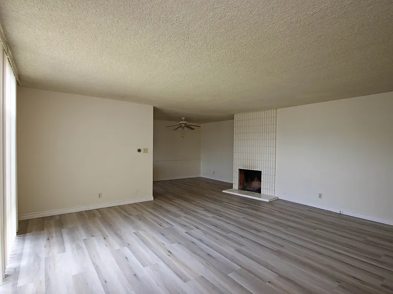 1009 N Garfield Ave #2 — Photo 5
