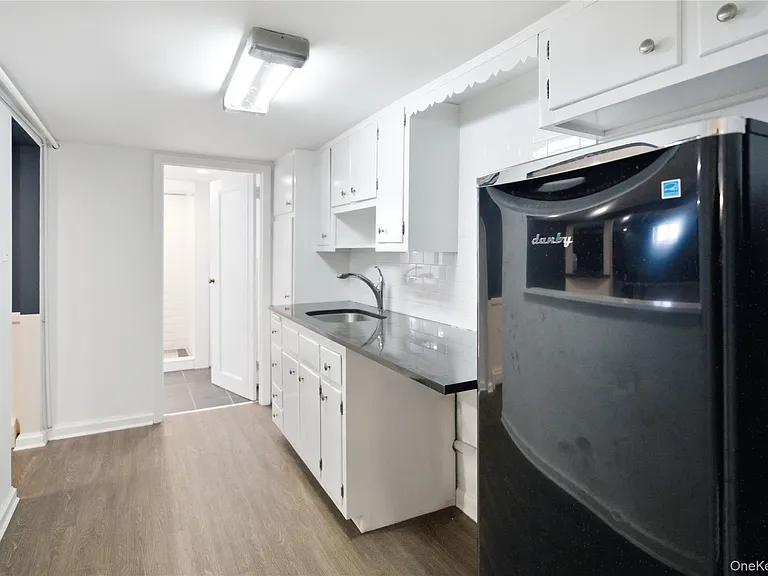 1641 Falmouth Ave — Photo 16