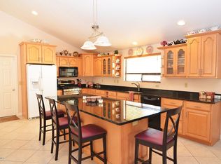 9326 N Hampshire Dr, Tucson, AZ 85742
