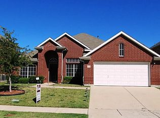 9311 Water Bend Dr, Arlington, TX 76002
