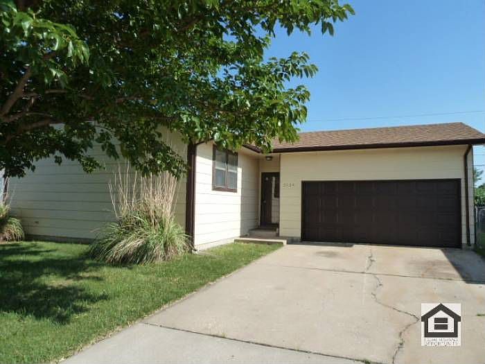1st image of 2624 W Anita Ave