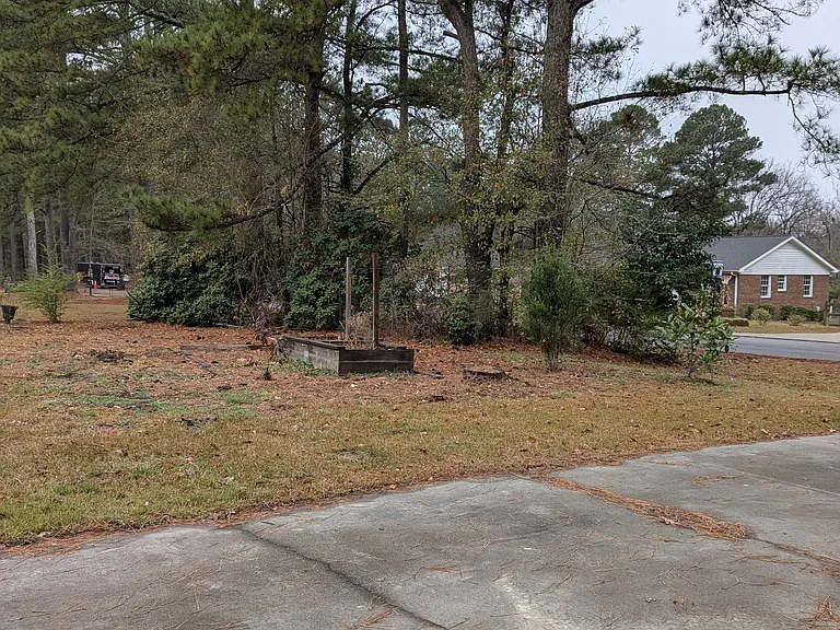 109 Highland Dr — Photo 39