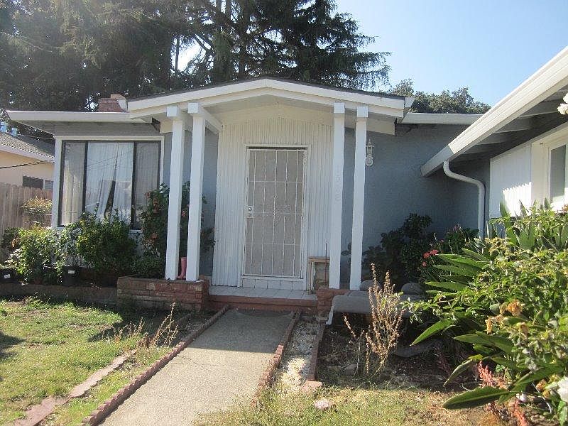 2nd image of 1528 Ursula Way