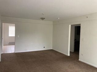 7725 Woodward Ave #1N, Woodridge, IL 60517
