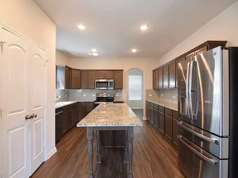 6700 McGregor Loop — Photo 5