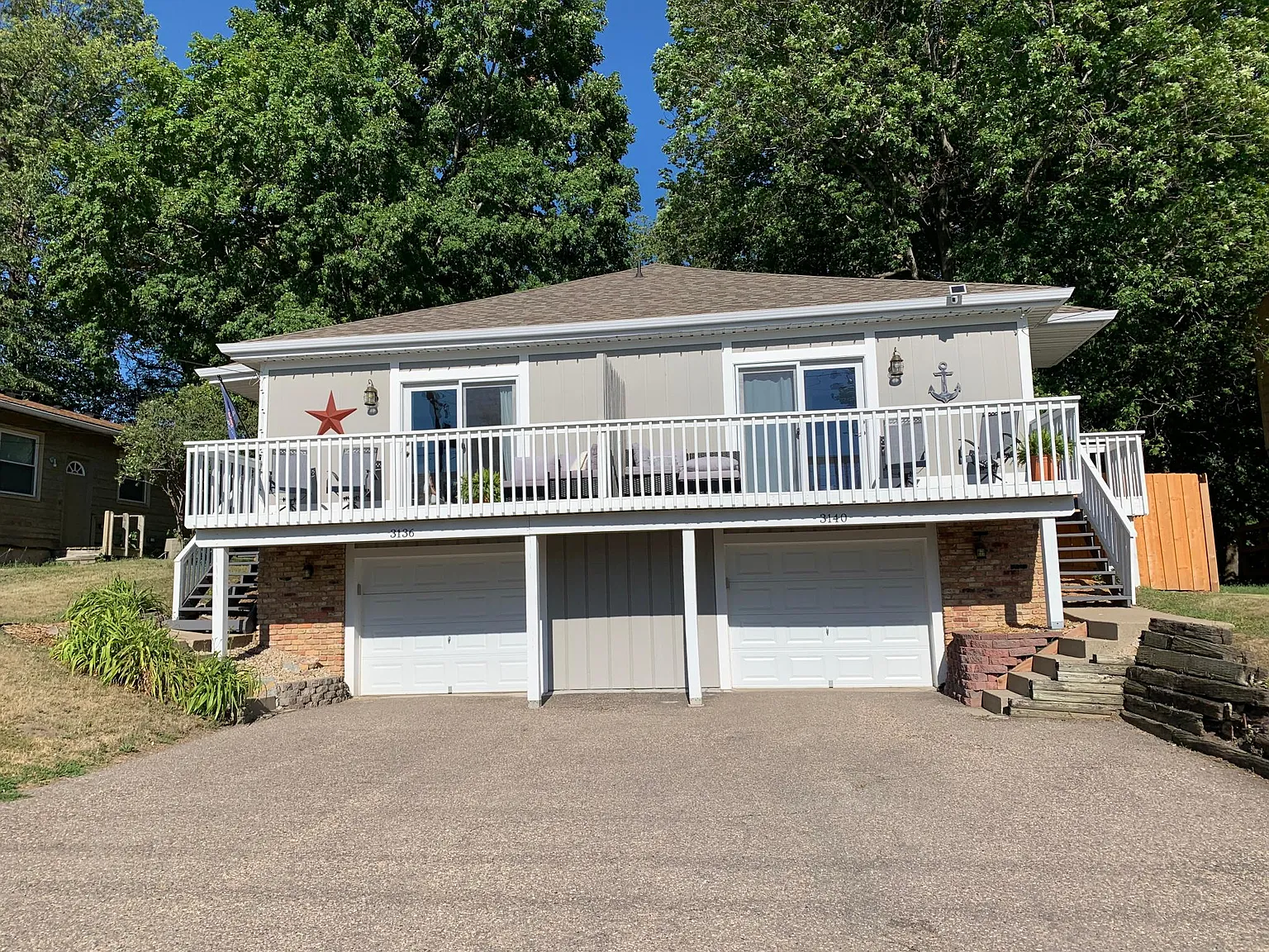3 bed, 1368 sqft, $3,150 — Photo 1