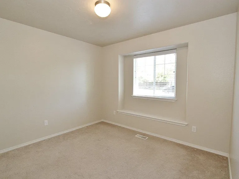 2525 N Blueblossom Dr — Photo 21
