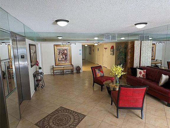 2nd image of 3505 Oaks Way APT 512