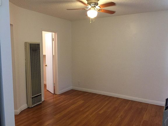 3rd image of 915 E Palmer Ave #18