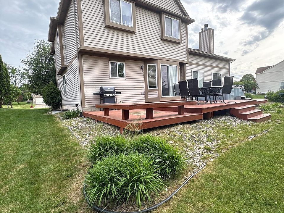 2nd image of 8366 Sherwood Dr