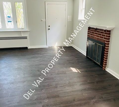 4th image of 1014 Yeadon Ave