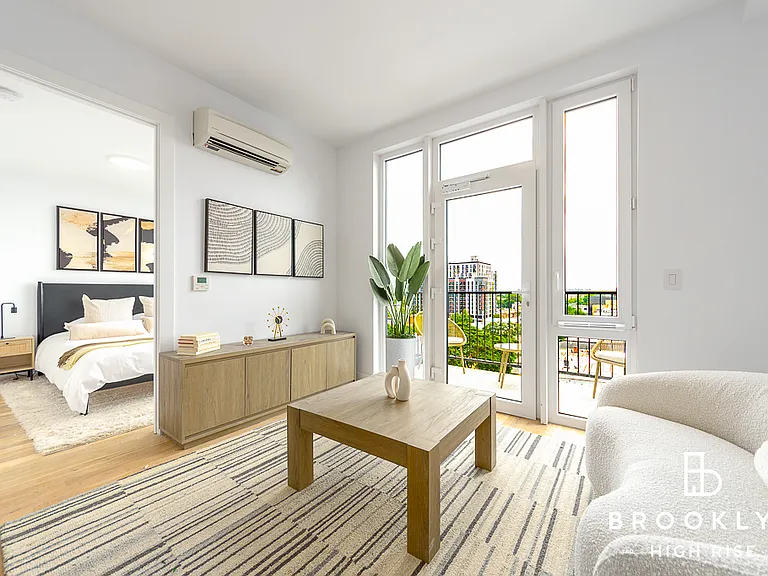 2667 Fulton St #6G — Photo 3