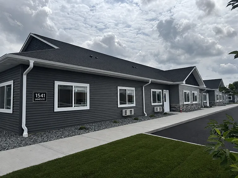 Pine Meadows — Photo 32