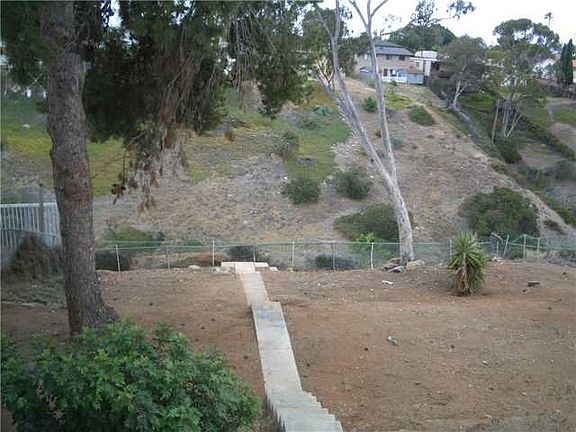 3rd image of 5733 Rancho Hills Dr
