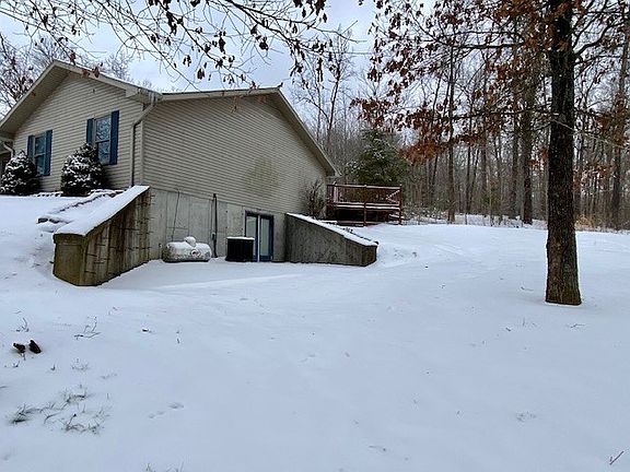 4th image of 818 Mortons Ln
