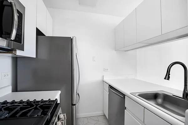 Sold by Douglas Elliman | media 7