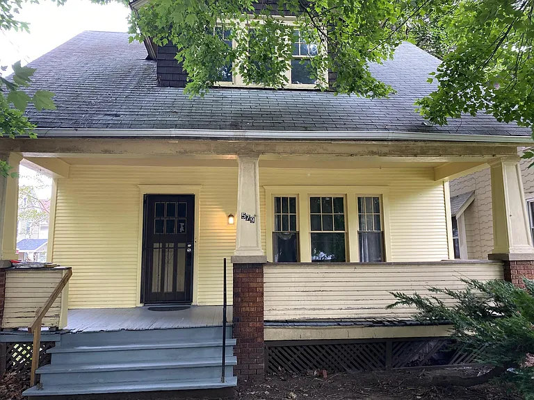 579 Dayton St — Photo 1