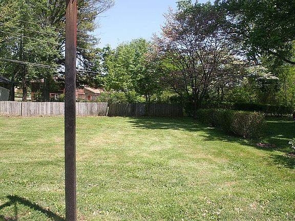 5th image of 2596 Scott Dr