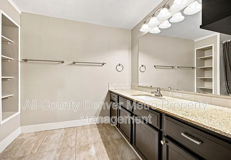 433 Wright St #101 — Photo 16