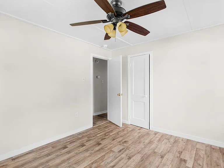 2604 Omar St — Photo 18
