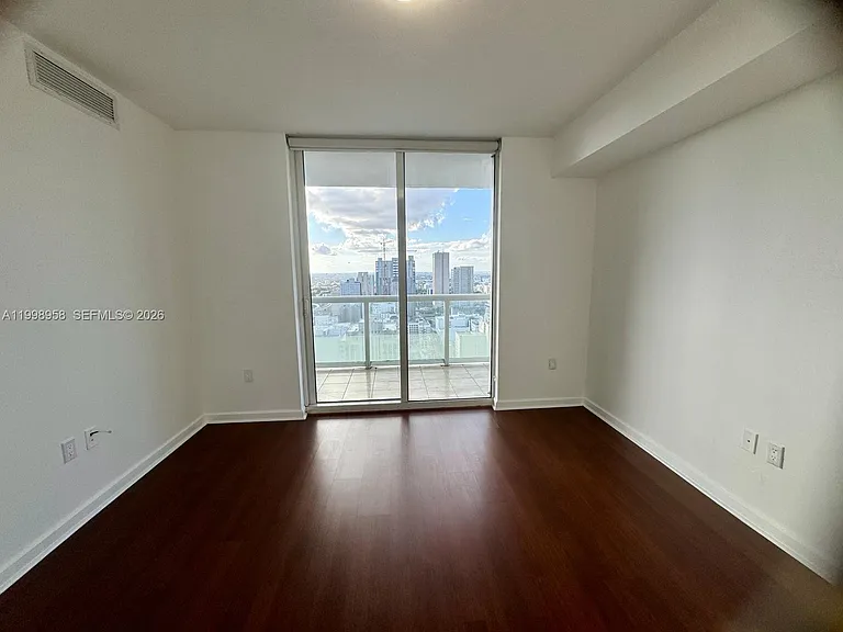 50 Biscayne Blvd #3807 — Photo 10