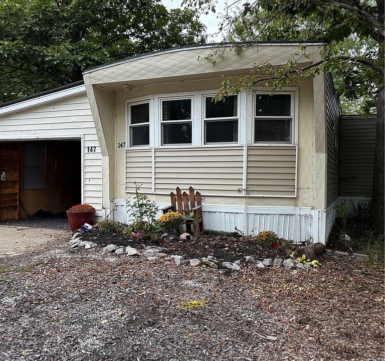 1st image of 147 E Canyon Dr
