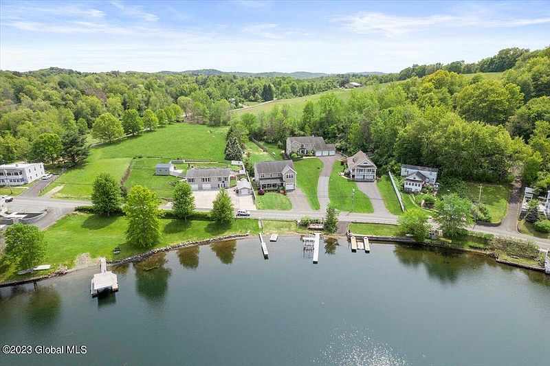 3rd image of 239 Geiser Road