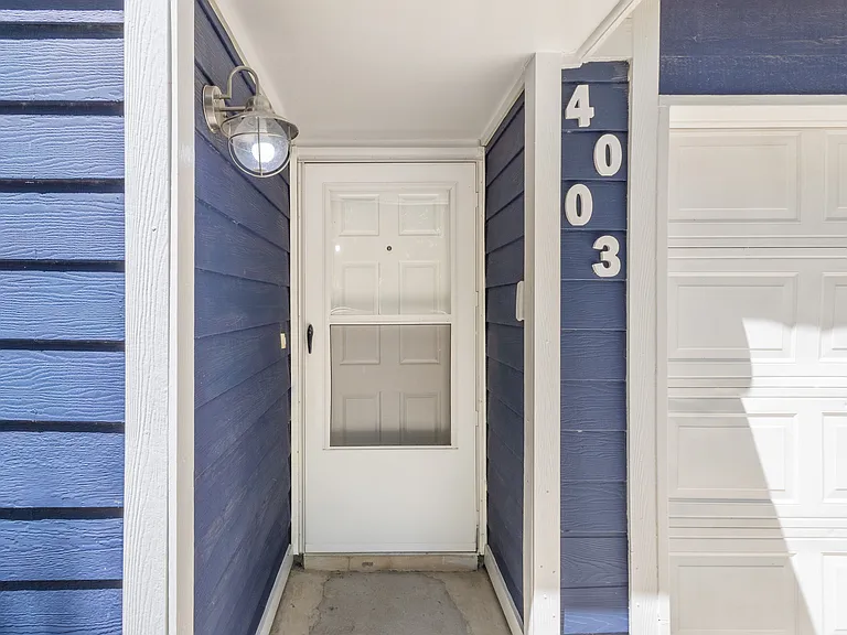 4003 Sunrise Creek Dr — Photo 2