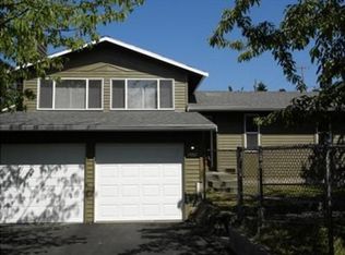 7052 16th Ave SW, Seattle, WA 98106