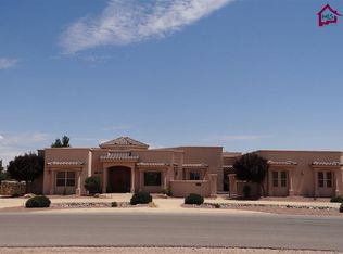 5525 Redfox Rd, Las Cruces, NM 88005