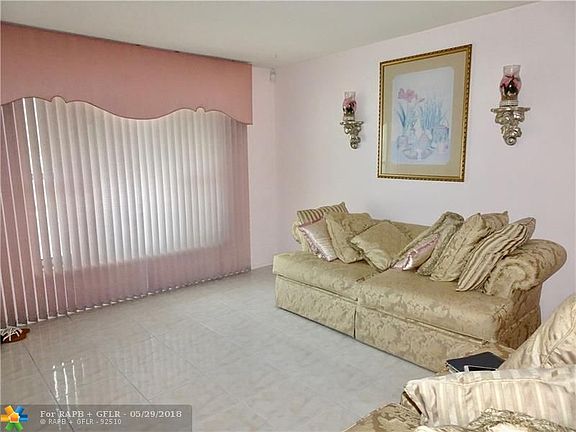 5th image of 4101 NW 52nd Ave