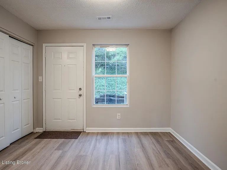 144 Montgomery Ave #144 — Photo 8
