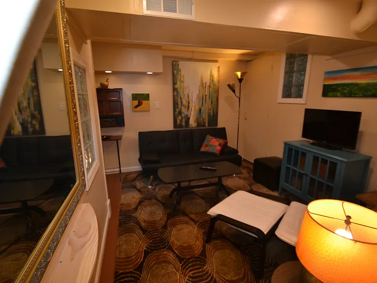 950 Francisco St — Photo 10