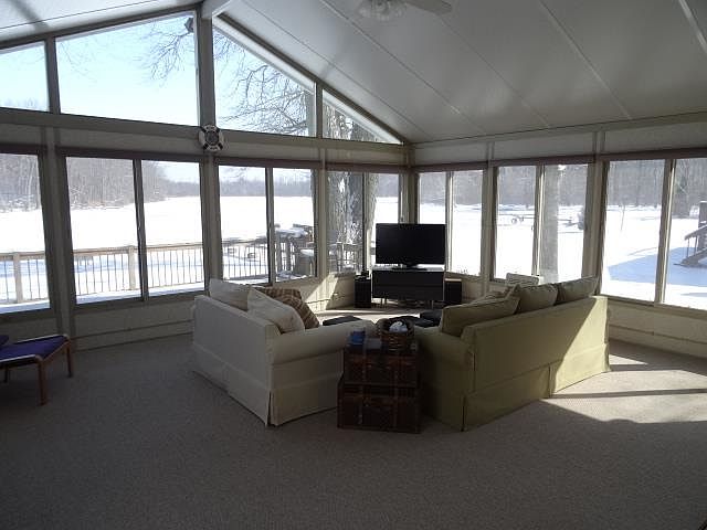1st image of 1169 W River Dr