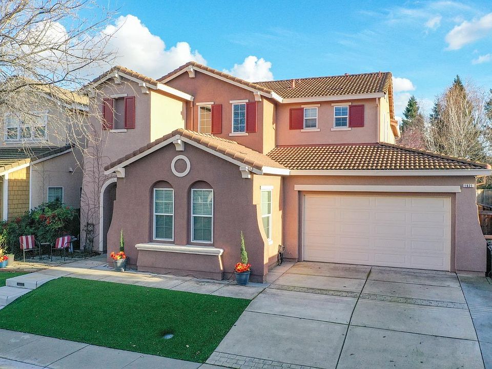 1st image of 1621 Highland Dr