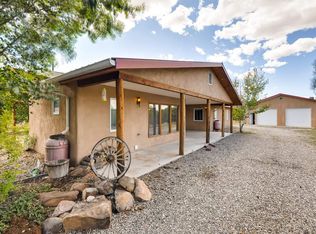 8 Avelina Ln, Santa Fe, NM 87506