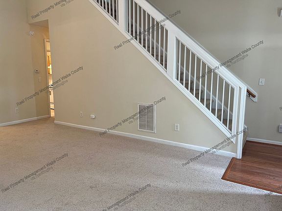 5th image of 2516 Farlow Gap Ln