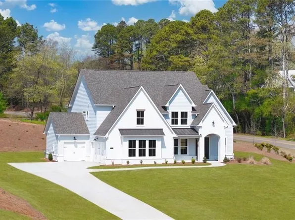 8290 Creekside Overlook Dr, Gainesville, GA 30506