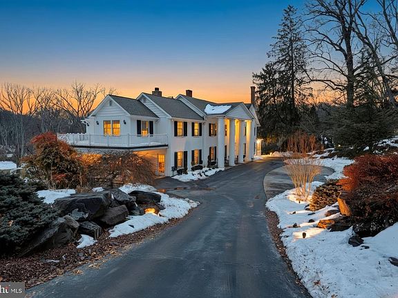 2nd image of 3039 Durham Rd