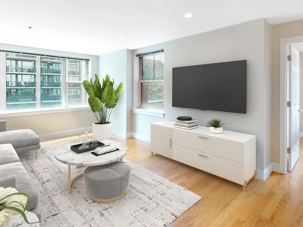 150 Staniford St APT 532, Boston, MA 02114