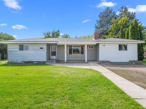 209705 E Schuster Rd, Kennewick, WA 99337