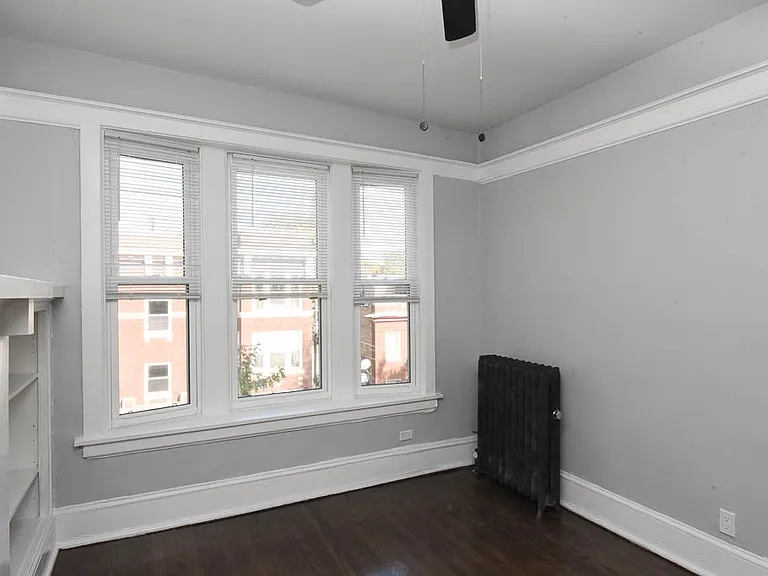 1251 W Rosemont Ave #4 — Photo 6