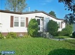 307 Osprey Dr, Mount Laurel, NJ 08054