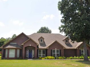 295 Cedar Ridge Rd, Longview, TX 75602