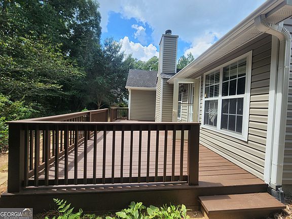 4th image of 180 Brookestone Point