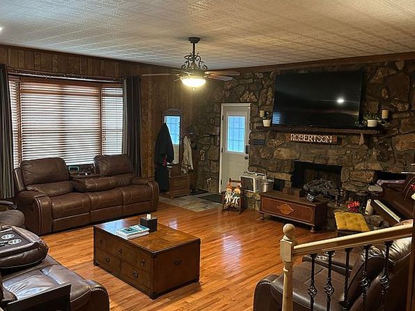 915 George Wallace Dr W