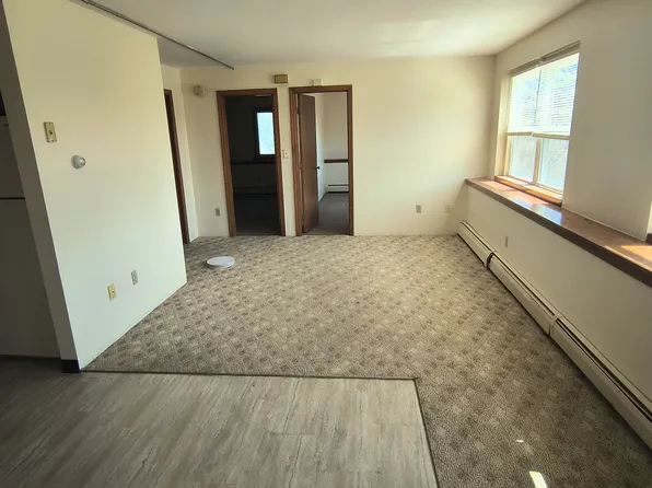 10 Mount Pleasant St #5, Biddeford, ME 04005